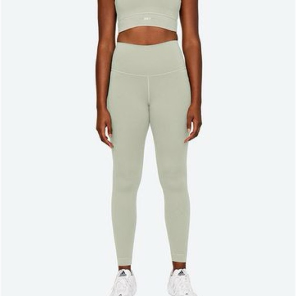 NWT SET ACTIVE Dew Leggings